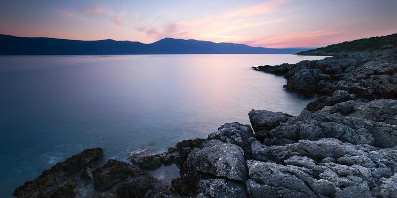 商业安防新篇章：智能门锁与监控摄像头如何联动打造自动化安防场景