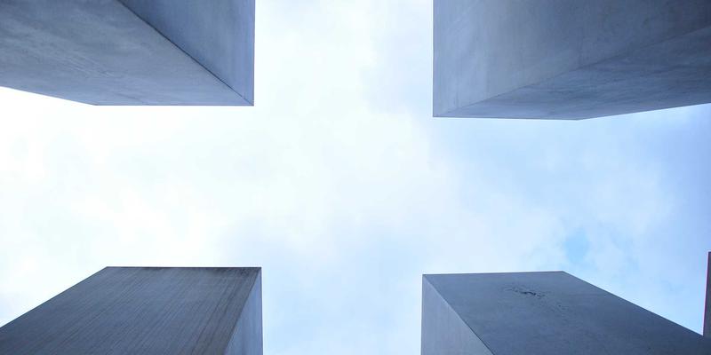 智能锁后装市场三大痛点解析：老旧防盗门改造、导向片测量与加固方案，如何联动门禁系统与监控摄像头构建未来安防