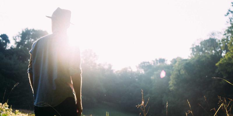 智能门锁本地存储与云端存储深度对比：哪种方案更能守护您的家庭隐私？